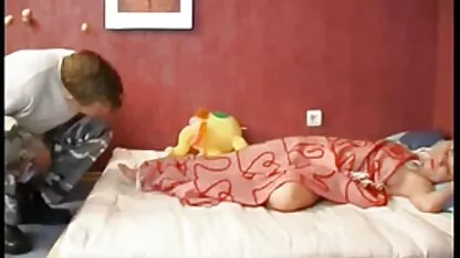 Fekete-fehér anális pornó családi