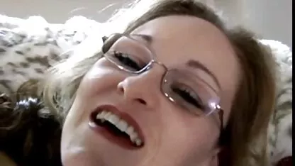 Szex egy családi szexvideók ingyen elhagyott város utcáin