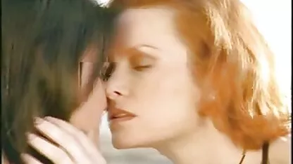 Fiatal picaper tetoválással a családi dugás mellkason verte a felnőtt nőt az építkezésen