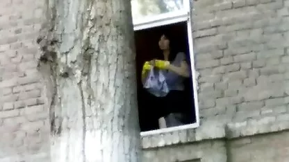 Anya tanítja a gyermeket, hogy nem ingyen családi sex ömlött a könnyű szex.