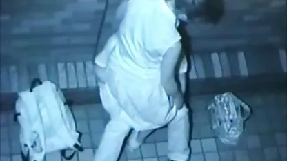 Sport anya Ashlee ingyen családi szex filmek Chambers vonatok álarcos ember a földön