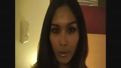 A szőke napozás a tetőn, játékok az ujjait, használja a vagina a porno videok csaladi nap