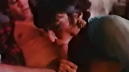 Két barátnő családi szx kényszerítette egymást