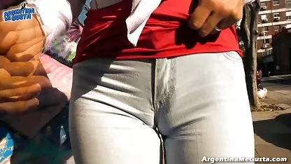 Barátom, hogy maszturbálni a családi szeksz gravitáció, majd bejutni a pénisz a hüvelyben