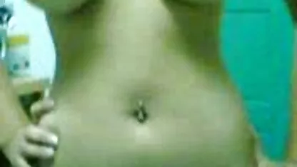 A lányok orgiákat tartottak az egész ingyen családi sex videok város előtt