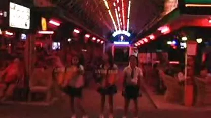 Terhes maszturbálni vibrátor lány családi pornó a golfpályán, hadd nyalja csavarok behatolás előtt