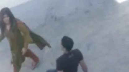 A nővér családi szexvideok az éjszaka közepén lábadozik, és az egyik