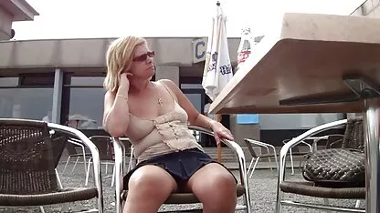 A diák részben a boltban, családi sex videók hogy a szex a barátjával