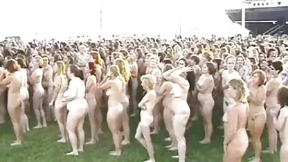 Bemutatod magad, mint csaladi sextortenet egy tervező