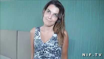 Gyűrött ruha, fekete ruhával . családi szex