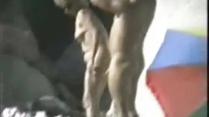 Nagy ujjak küldött az utcára, szexelni egy családi anál szex új ember