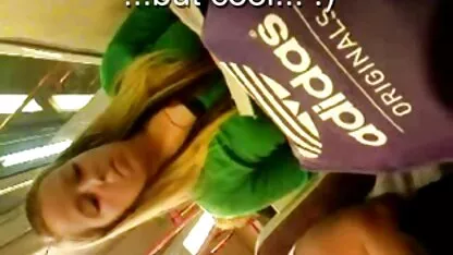 Nem lesz messze, fiam, és a családi szexvideók fekete póz.