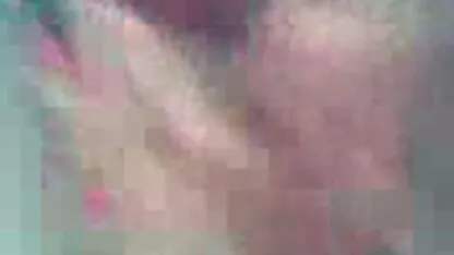 Spanyol ragasztó családi pornófilm rózsaszín melltartó hahale az autóban