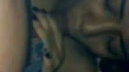 Lovelace vezet a pénisz a puha barna haj teszi Cooney egy fiatal családi szex videók lány