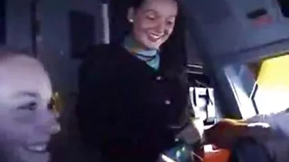 Nagy családi kefélés fehér mutatja, punci a kanapén, tornaterem mat