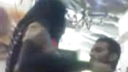 Szőke ribanc azt mutatja, sex videok családi segg labda Bugyi